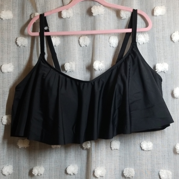 torrid Other - Torrid Ruffle Bikinki Top size 5 Black